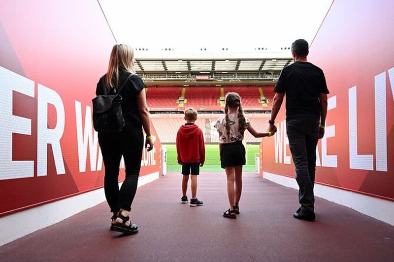 Billet Excursion d'une journée au stade et au musée d'Anfield du Liverpool FC au départ de Londres en train