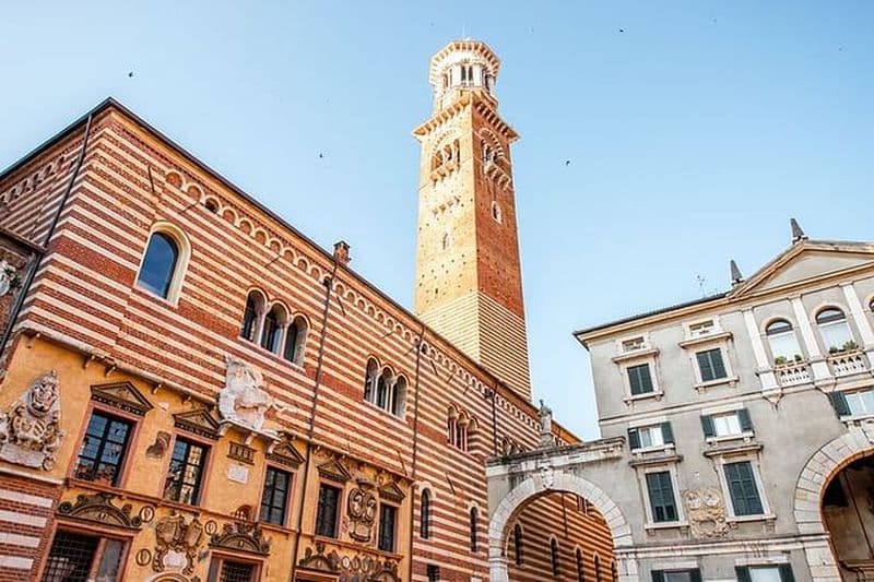 Excursion d'une journée à Vérone, Sirmione et au lac de Garde avec croisière en bateau au départ de Milan
