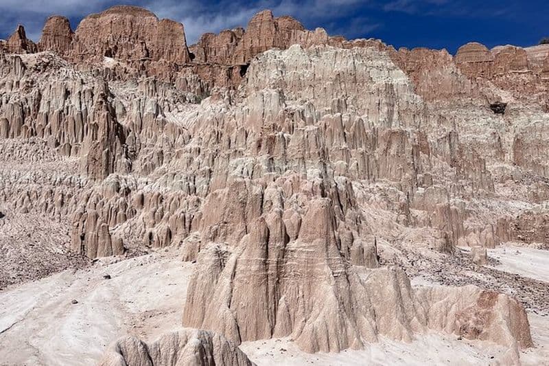 Billet Excursion à la Zone 51 et au Parc d'État de Cathedral Gorge depuis Las Vegas