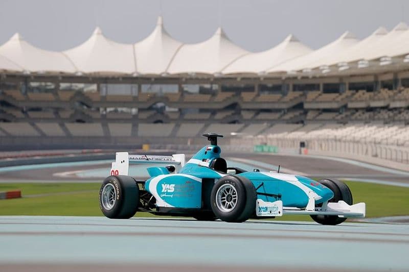 Billet Expérience de conduite dans la Formule Yas 3000 à Abu Dhabi