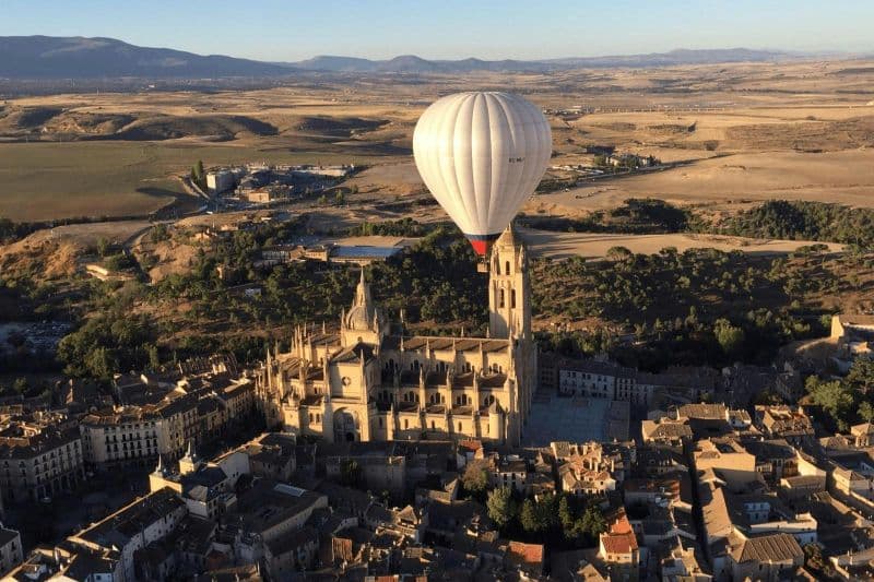Excursion à Ségovie depuis Madrid avec vol en montgolfière