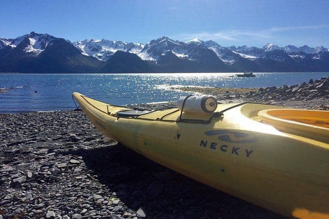 Excursion en kayak et randonnée vers le fort militaire de la Seconde Guerre mondiale à Seward