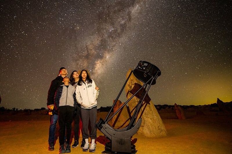 Billet Excursion dans le désert des Pinnacles pour voir le coucher de soleil et observer les étoiles depuis Perth