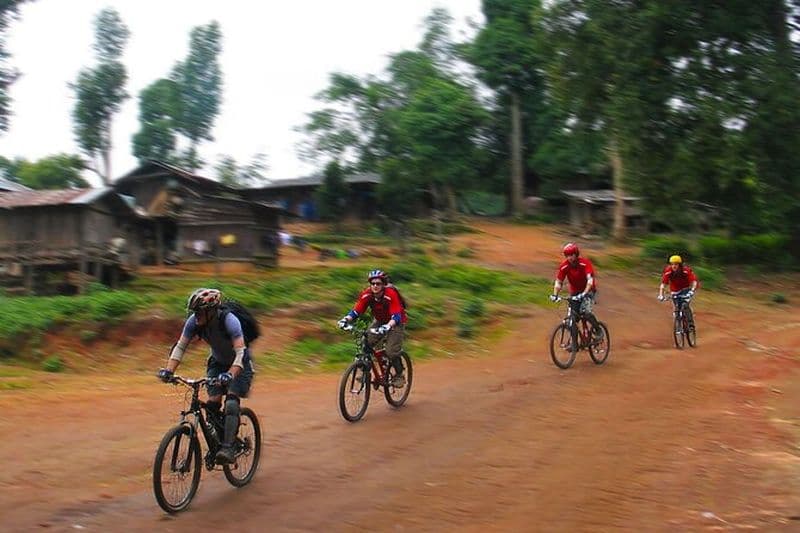 Randonnée pédestre et à vélo au Parc National de Doi Suthep Pui depuis Chiang Mai