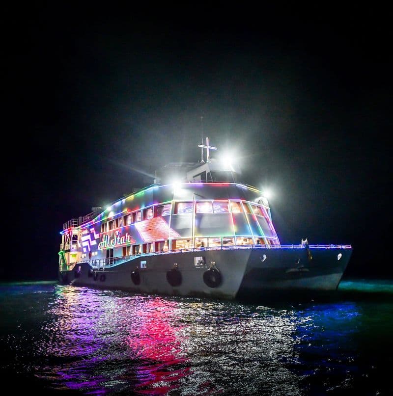 Croisière All Star à Pattaya + dîner et spectacle de cabaret