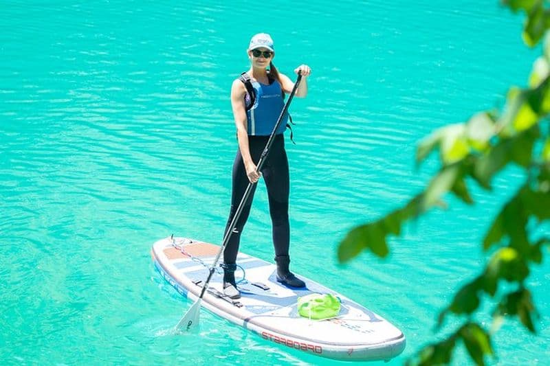 Tour privé en paddle surf sur la rivière Soča à Bovec