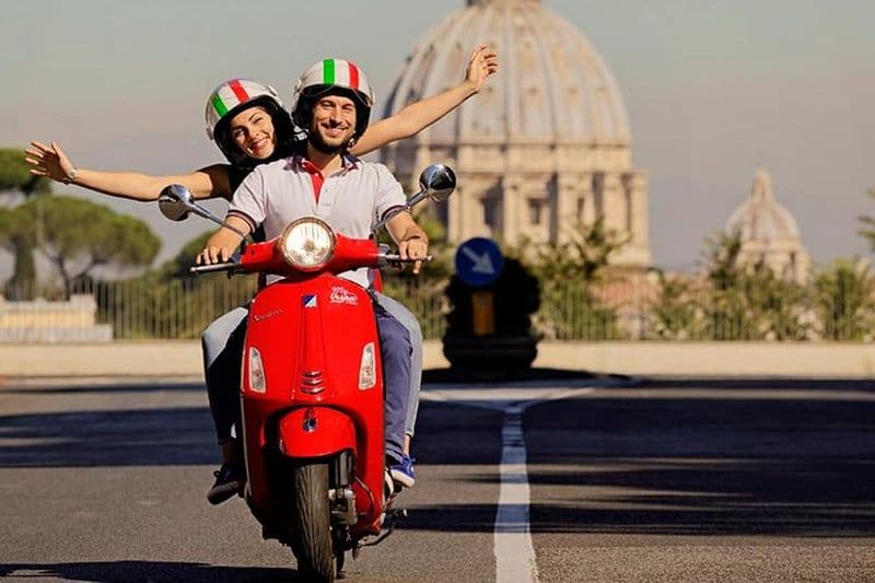 Billet Balade panoramique en Vespa à Rome