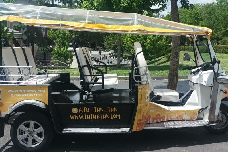 Balade guidée en tuk tuk de 2 heures à Madrid