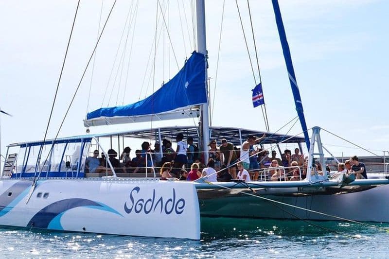 Balade en catamaran à Santa María