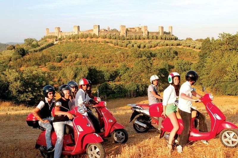 Billet Excursion d'une journee en Vespa avec dejeuner et visite d'un domaine du Chianti