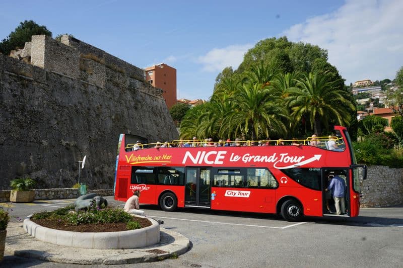 Bus touristique de Nice