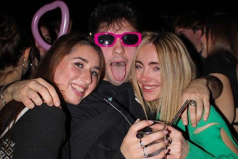 Billet Visite des bars à Madrid avec entrée dans une discothèque