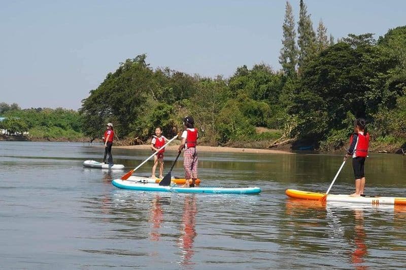 Cours privé de paddle surf le matin à Kanchanaburi
