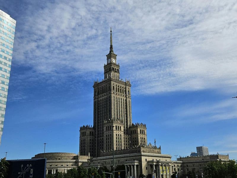 Billet Billets coupe-file et visite guidée en anglais pour le Palais de la culture et de la science