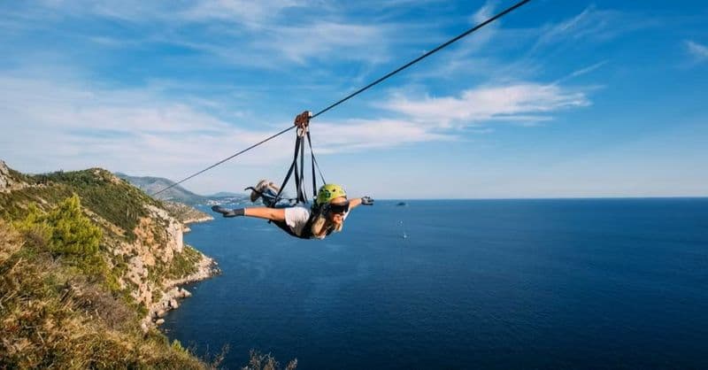 Billet Aventure en tyrolienne et escapade sur la plage de Pasjača au départ de Dubrovnik
