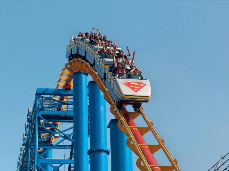 Billet Billets pour le parc d'attractions Six Flags avec transfert privé