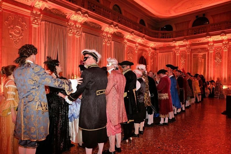Billet Grand bal du carnaval de Venise le jour de la Saint-Valentin