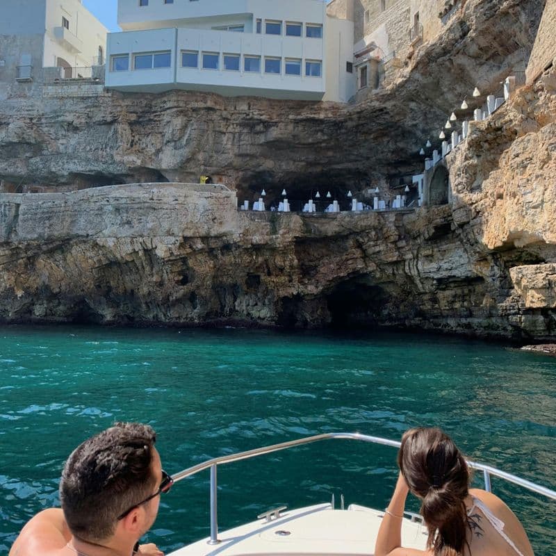 Billet Croisière en bateau partagé vers les grottes de Polignano a Mare