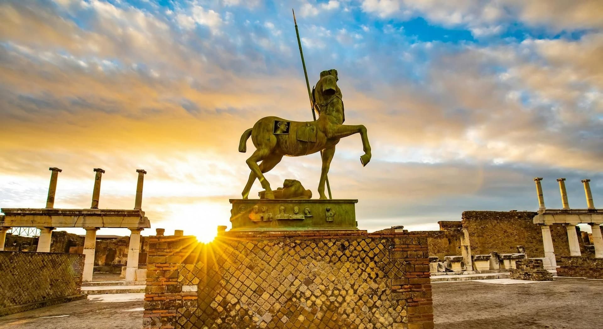 Billet Au départ de Rome : Excursion d'une journée à Pompéi et au volcan Vésuve avec repas le midi de pizzas napolitaines authentiques