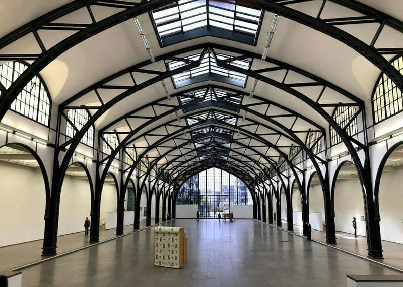 Billet Berlin's history audio tour with Hamburger Bahnhof access