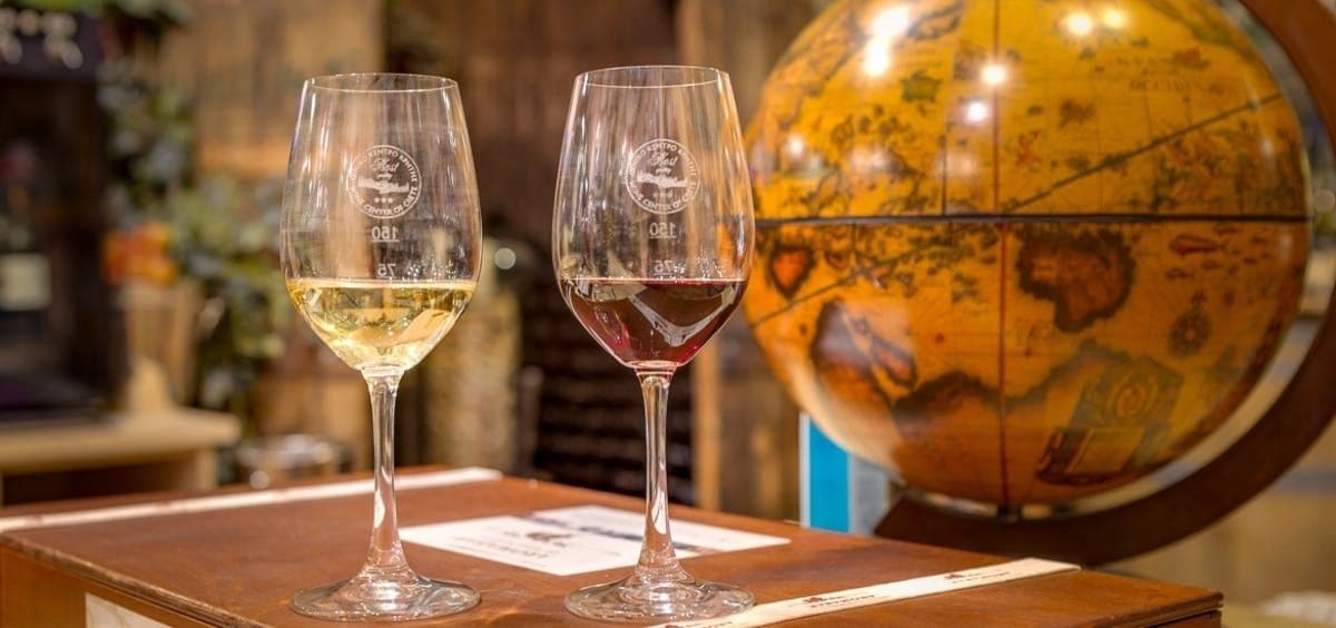 Chania's old town food and wine walking tour with lunch