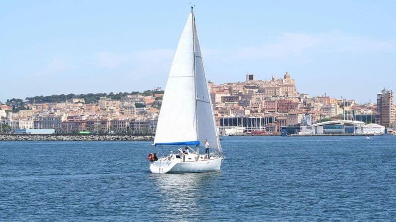 Billet Excursion d'une demi-journée en voilier dans le golfe de Cagliari
