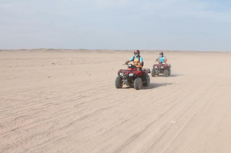 Private premium quad safari from Hurghada with Bedouin tea tasting