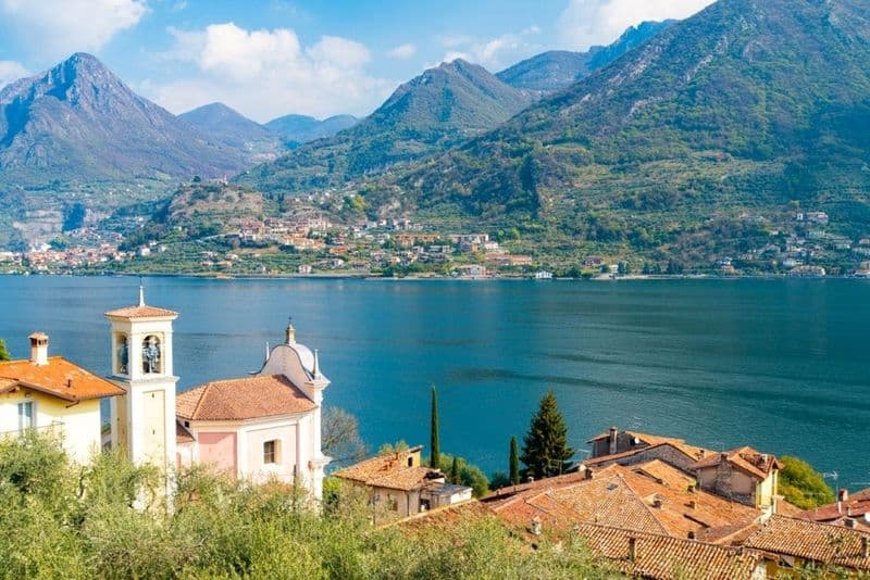 Billet Franciacorta et lac d'Iseo au départ de Milan avec dégustation de vins et croisière en option