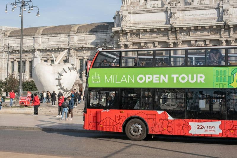 Billet Visite guidée de Milan en bus à toit ouvert (24 heures)