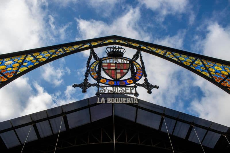 Billet Visite guidée gastronomie, vin et histoire avec visite du marché de la Boqueria