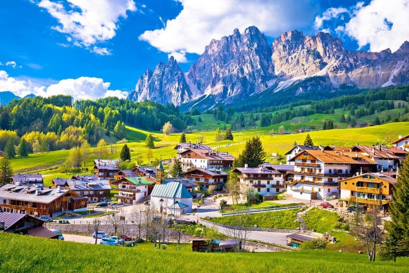 Billet Small Group Dolomites and Cortina Day Trip from Venice