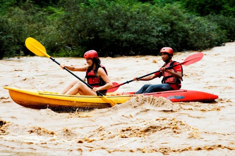 Expérience de kayak d'une journée sur la rivière Nam Khan au départ de Luang Prabang