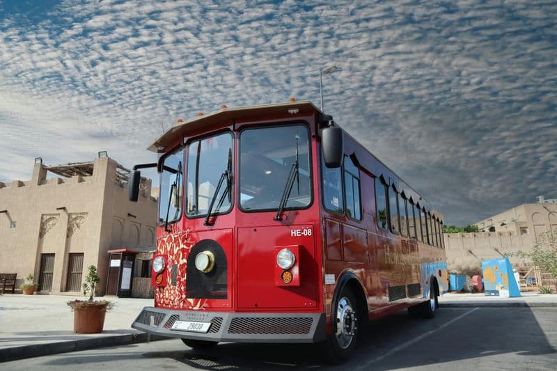 Billet Visite en bus express du patrimoine de Dubaï avec repas le midi émirati