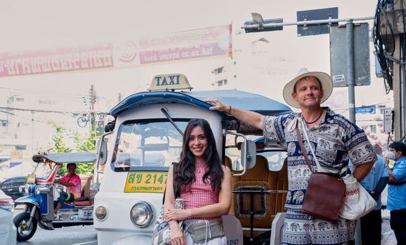 Billet Electric tuk tuk tour through Bangkok Thonburi and Wang Lang districts