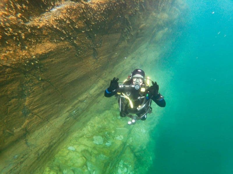 Diving course for beginners in Lake Moreno near Bariloche