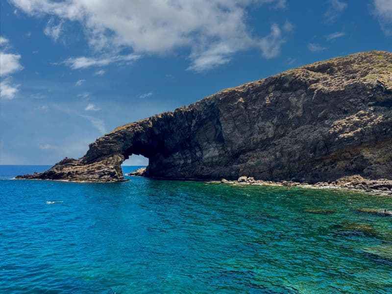 Billet Excursion privée d'une journée à Pantelleria en gozzo avec repas le midi