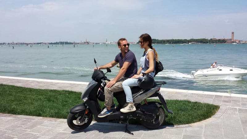 Billet Location Scooter Lido de Venise 50cc