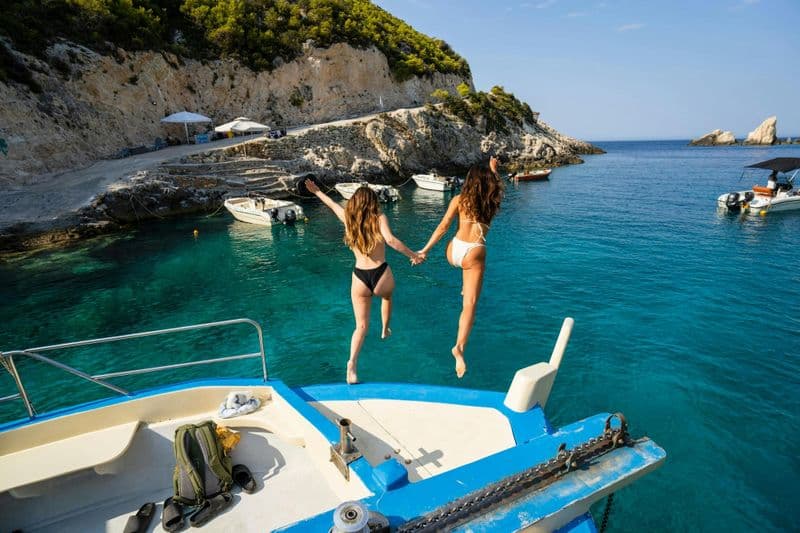 Demi-journée - Croisière à la baie du Naufrage avec route panoramique