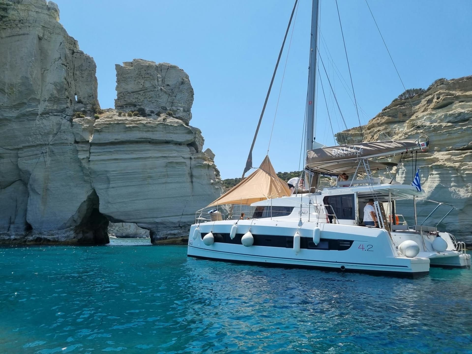 Billet Croisière en catamaran à Poliegos, Kleftiko et tour de Milos
