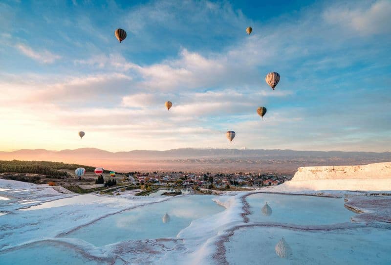 Vol en montgolfière au lever du soleil à Pamukkale avec Hiérapolis