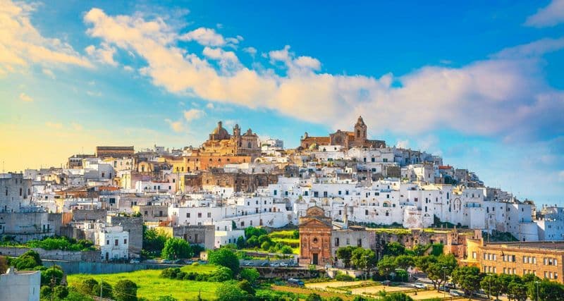Billet Excursion d'une journée à Ostuni, Cisternino et Polignano au départ de Bari
