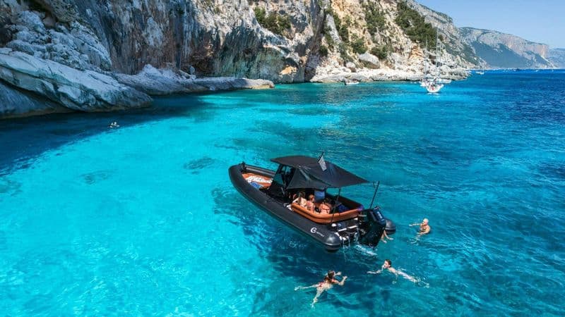 Billet Cala Goloritzè and Cala Luna dinghy tour from Orosei