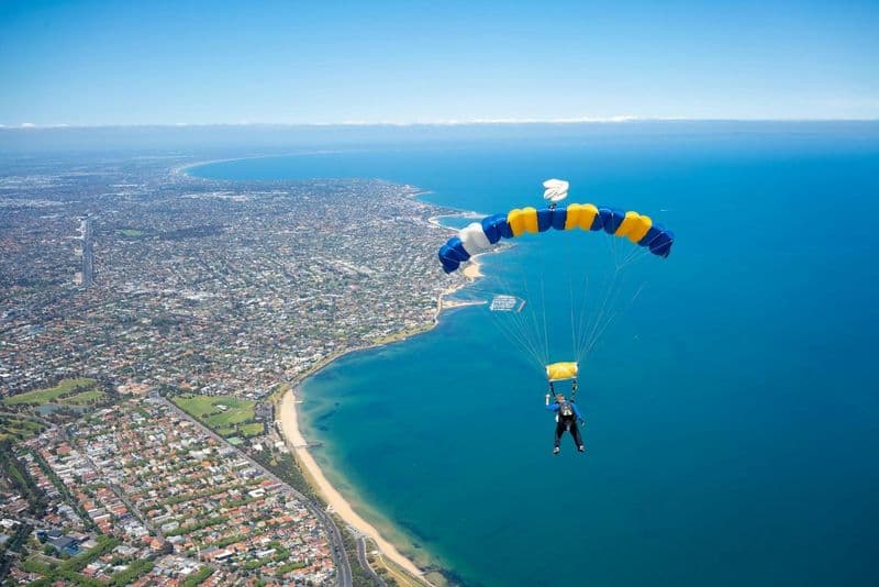 Billet Saut en parachute jusqu'à 15 000 pieds le week-end à Melbourne