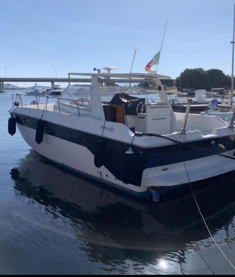 laver spa vetroresina (Motorboat)