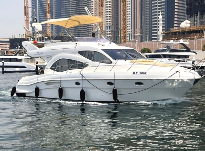 Billet Location de bateau - Gulf Craft - Majesty Yachts Majesty 44 (Motorboat)