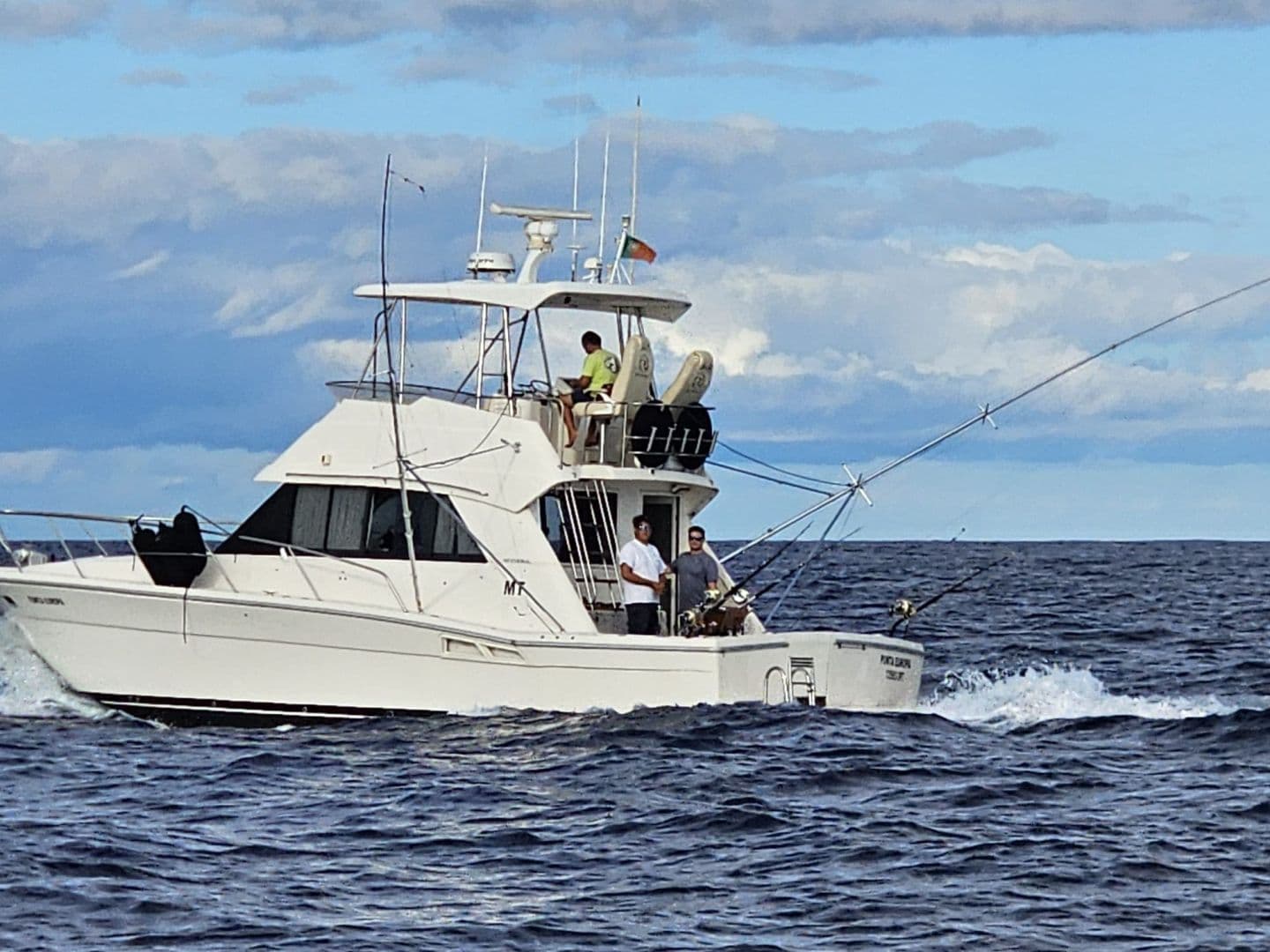 Riviera 39 Open Flybridge (Motorboat)