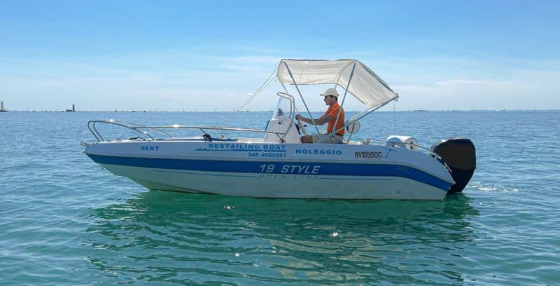 Yacht & Co. Style 19 (Motorboat)