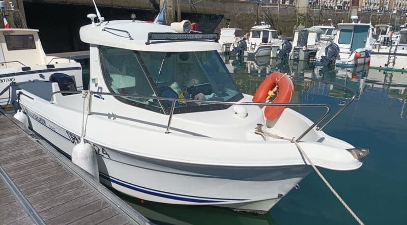 Quicksilver 620 Cabine (Motorboat)