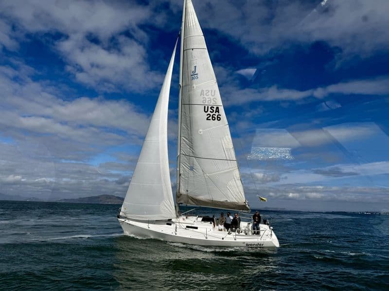 J Composites J 105 (Sailboat)