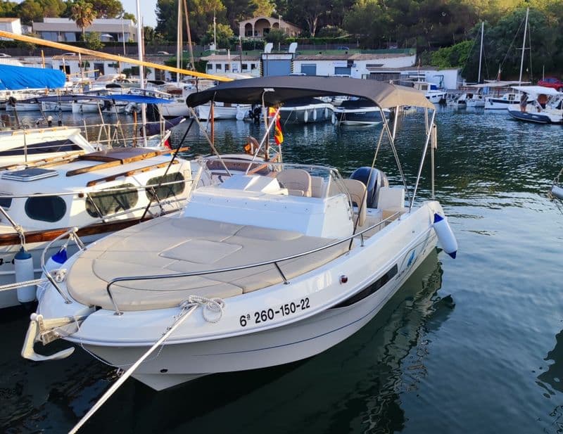 Location de bateau - Pacific Craft 630 (Motorboat)